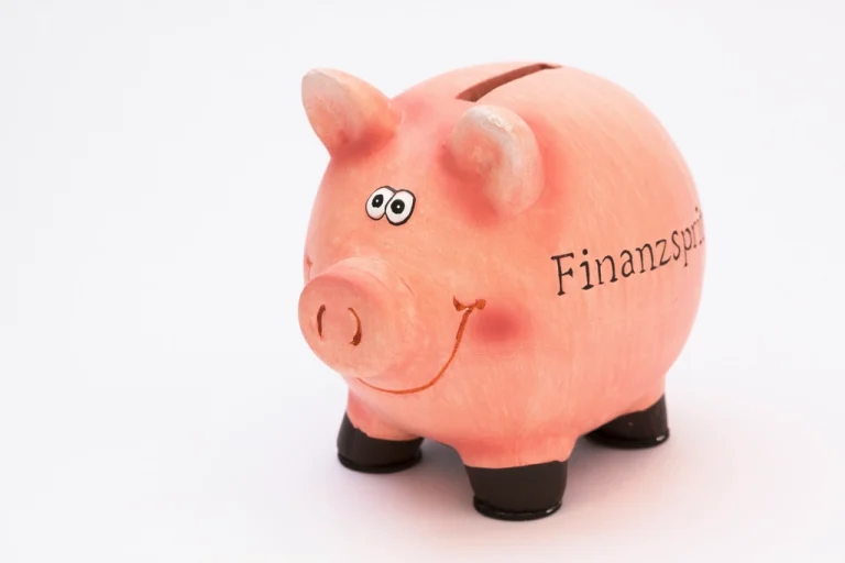 Introvert Financial Habits: What Makes Them Different